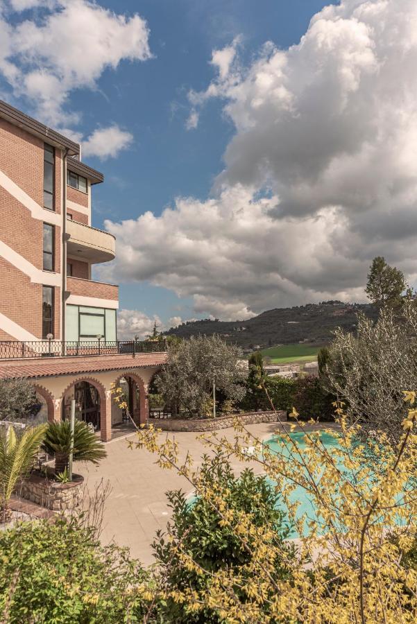 El Patio Hotel Corciano Exterior photo