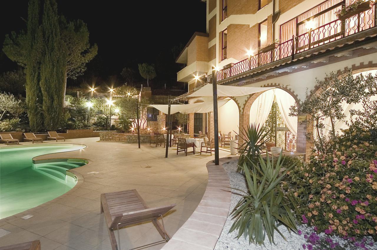 El Patio Hotel Corciano Exterior photo